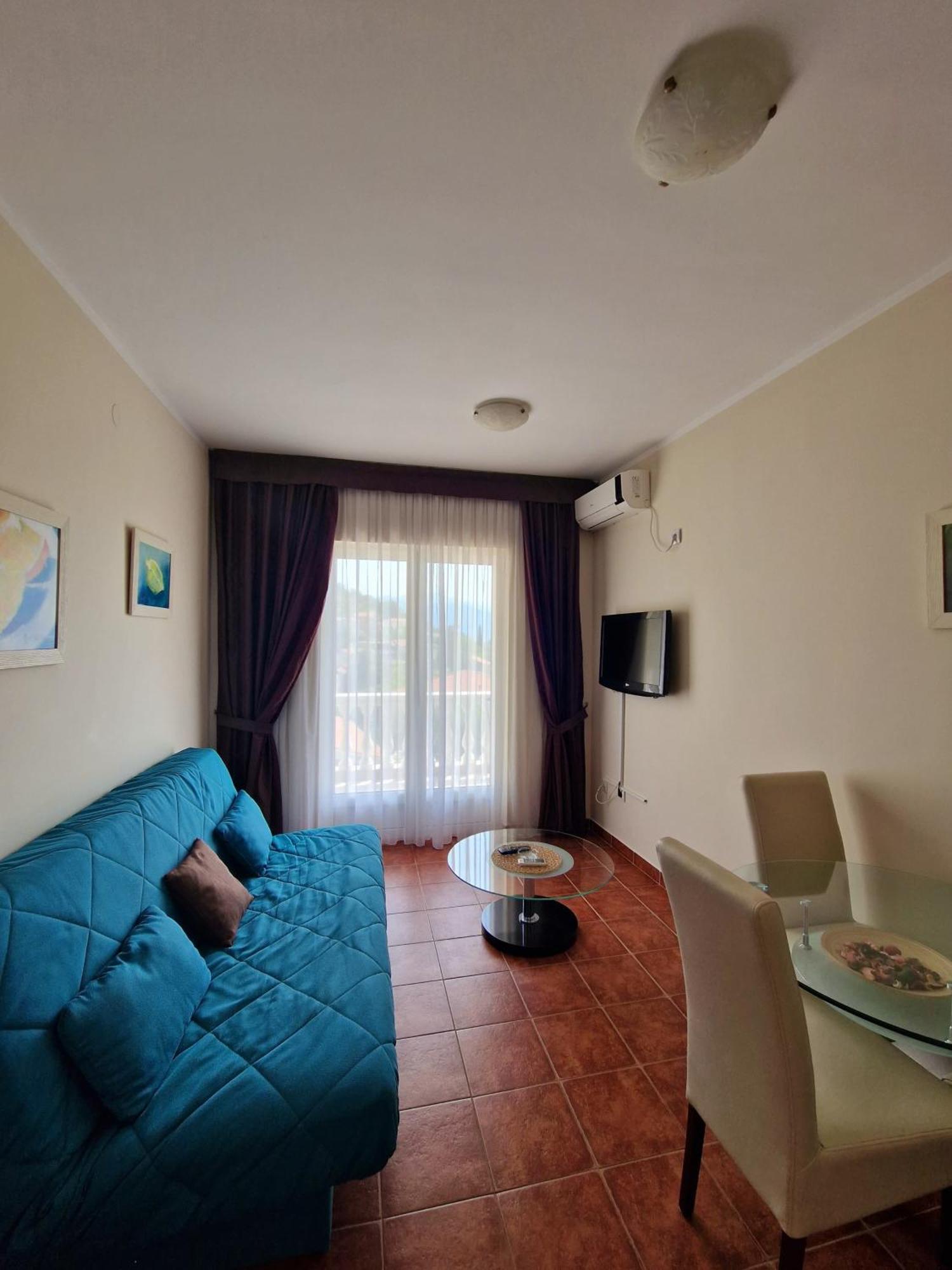 Monte Aria Panorama Suites Herceg Novi Szoba fotó