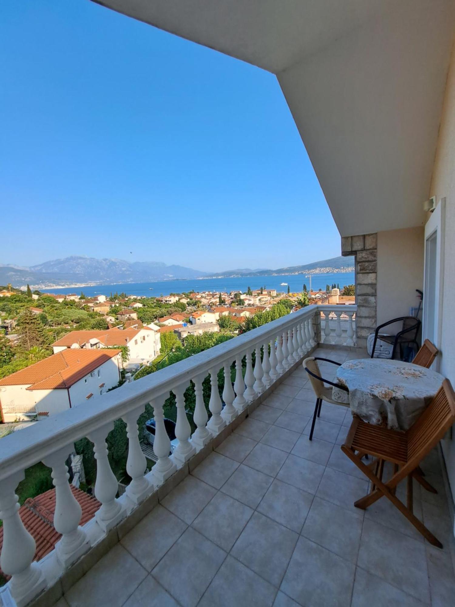 Monte Aria Panorama Suites Herceg Novi Szoba fotó